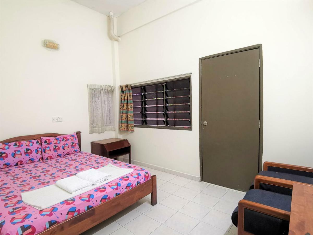 Star Lodge George Town Extérieur photo