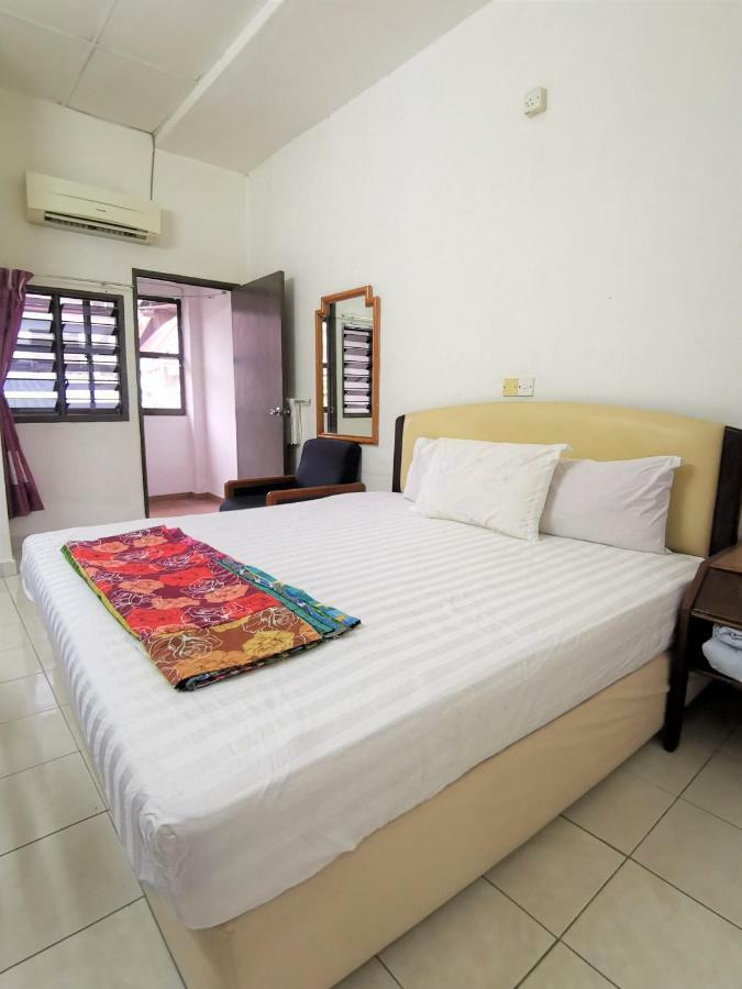 Star Lodge George Town Extérieur photo