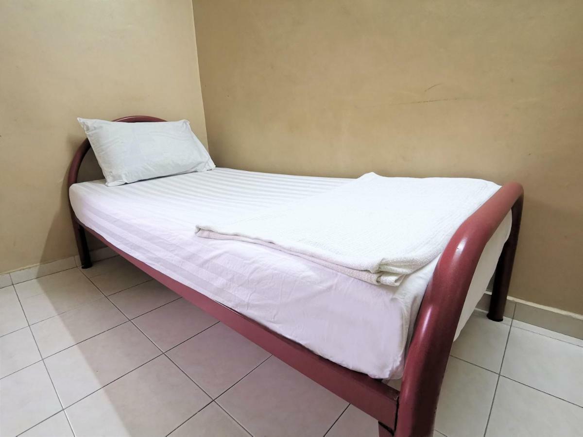 Star Lodge George Town Extérieur photo